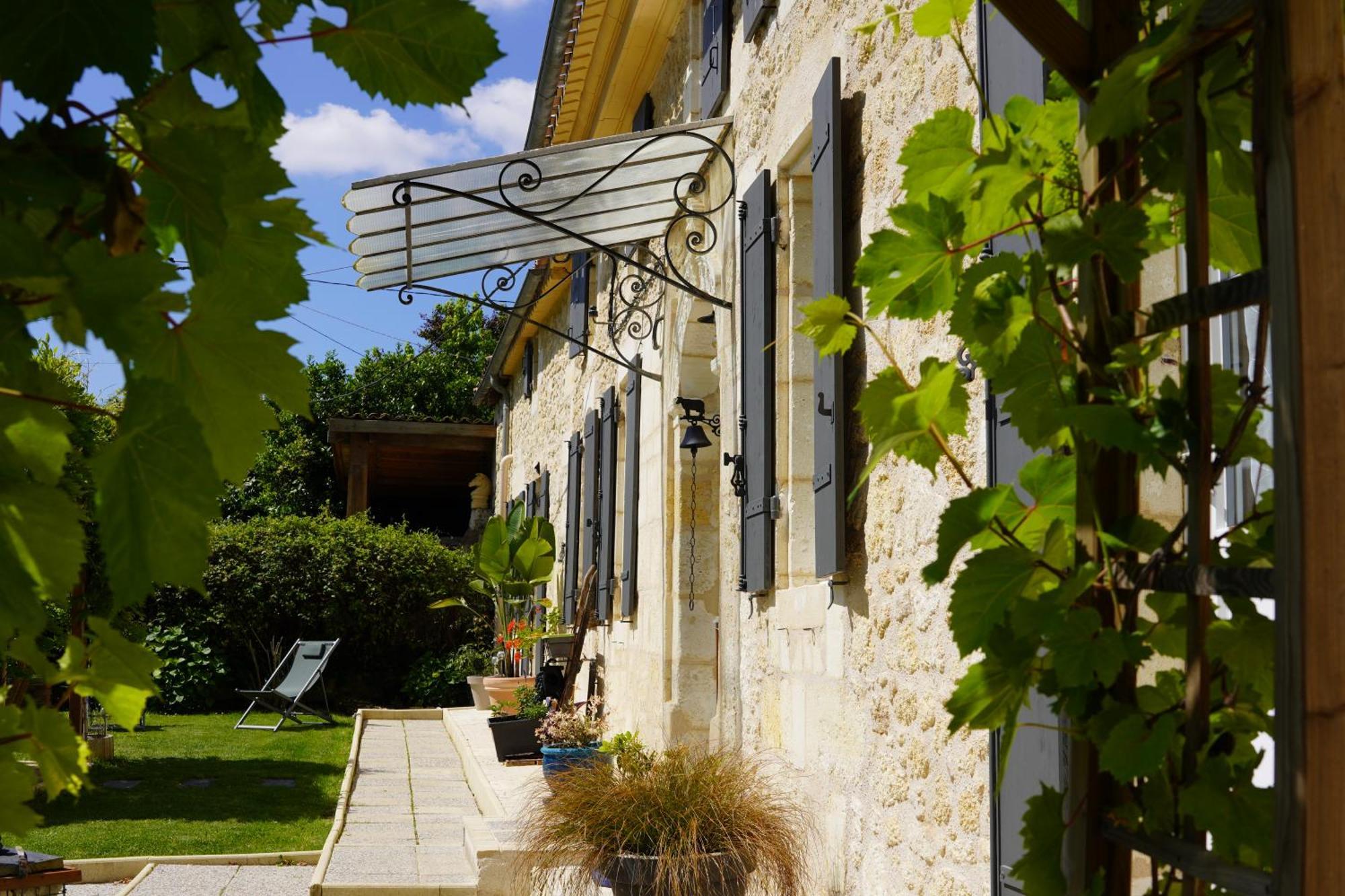 La Girondine Bed and Breakfast Galgon Buitenkant foto